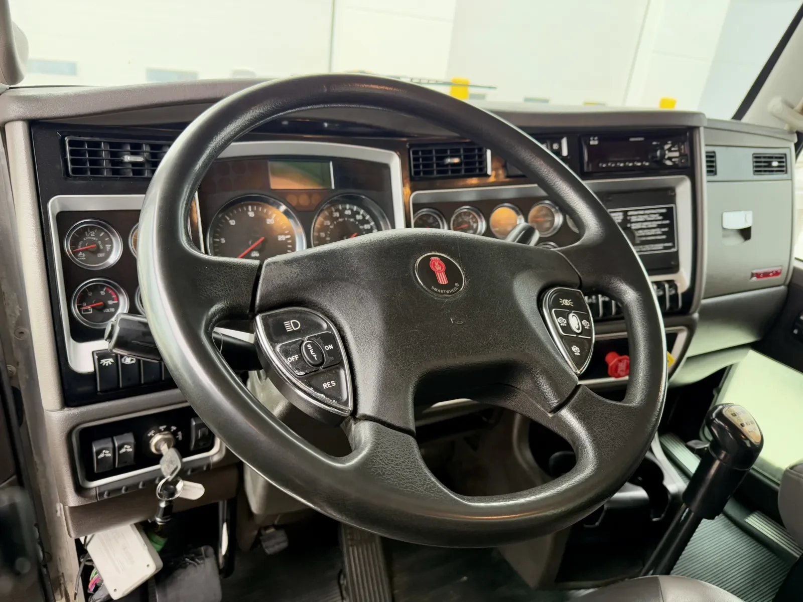 2015 Kenworth W900 in New Lenox, IL — photo 15