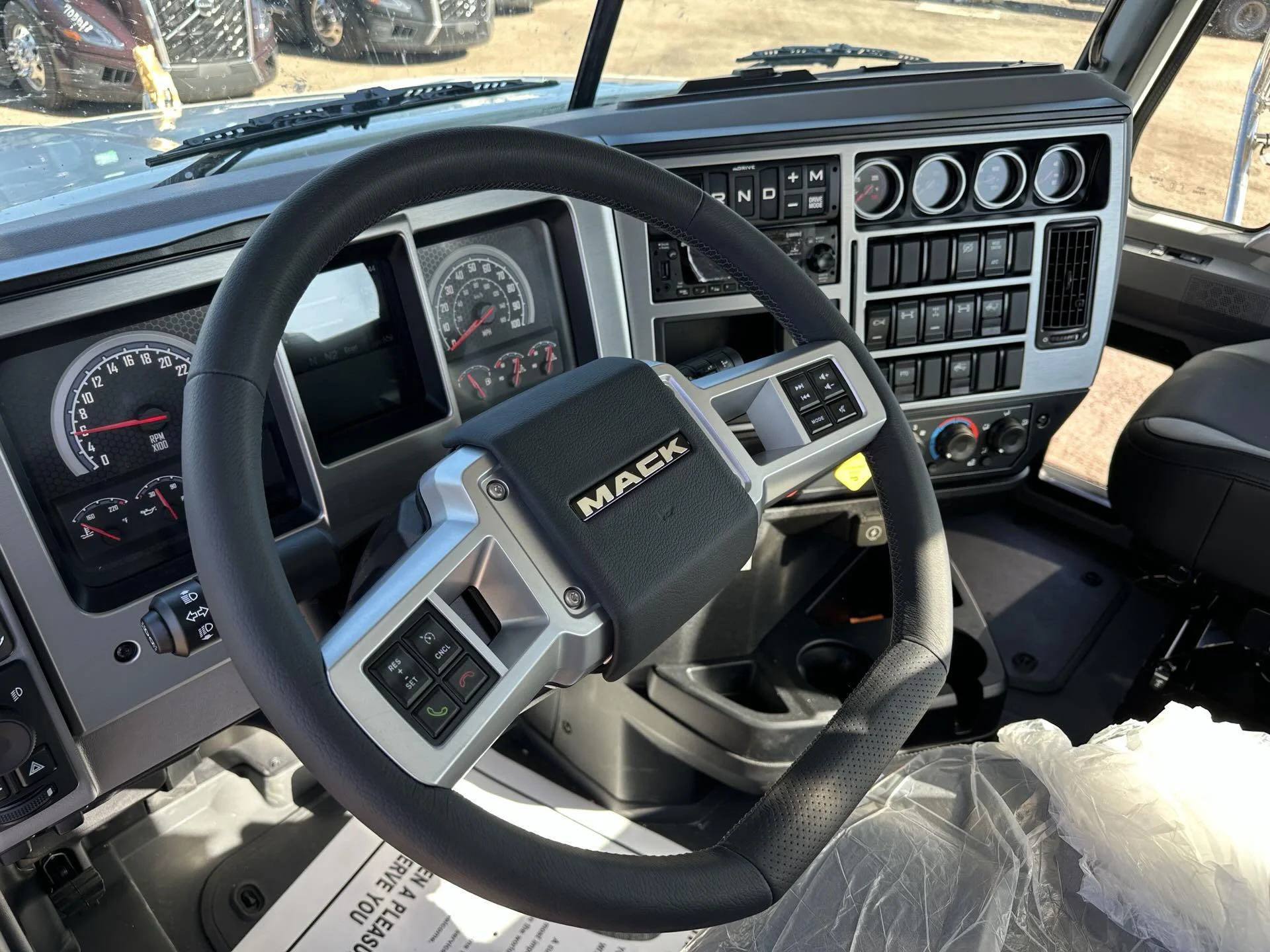2026 Mack Pinnacle - image 11