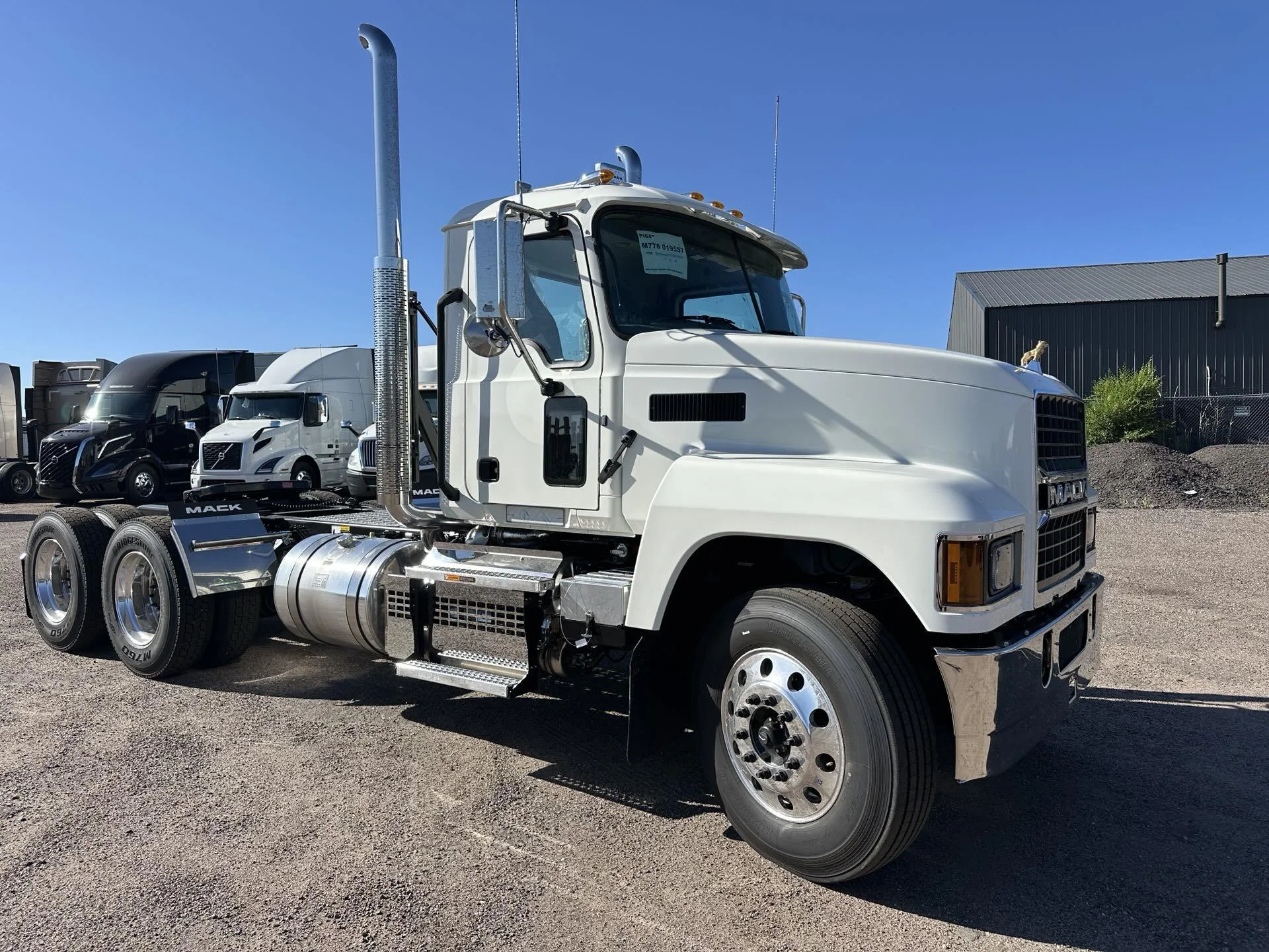 2026 Mack Pinnacle - image 2