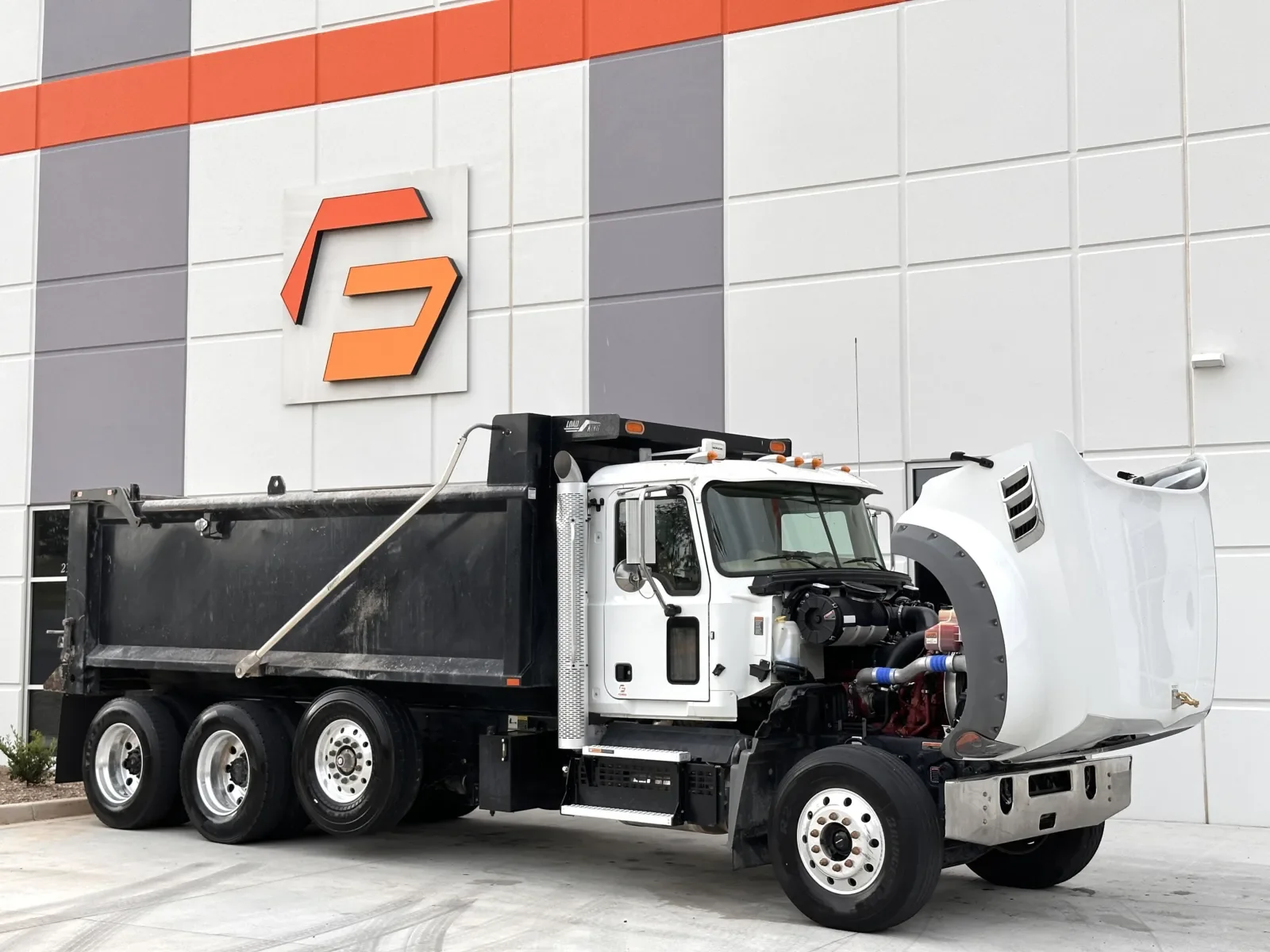 2023 Mack Granite in Greer, SC — photo 10