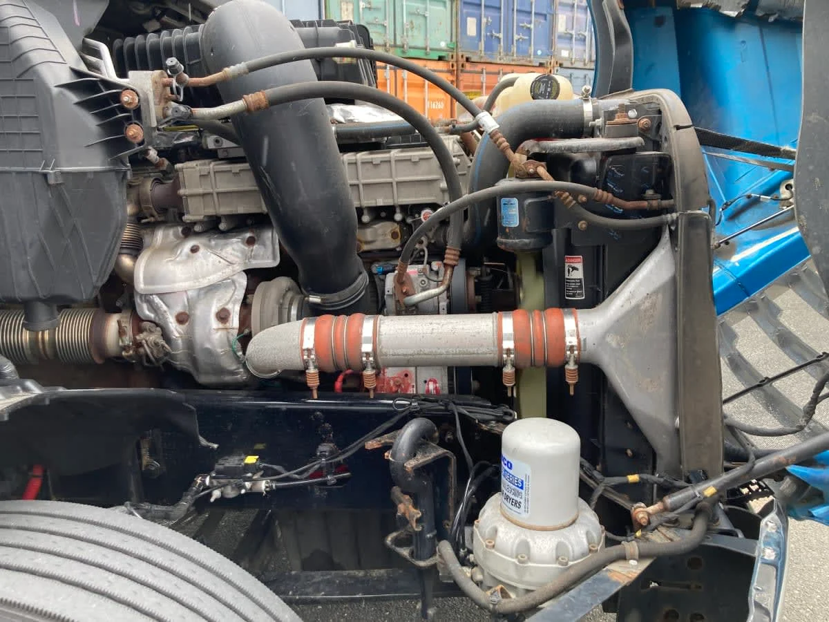 2019 Freightliner Cascadia in Springfield, MA — photo 9