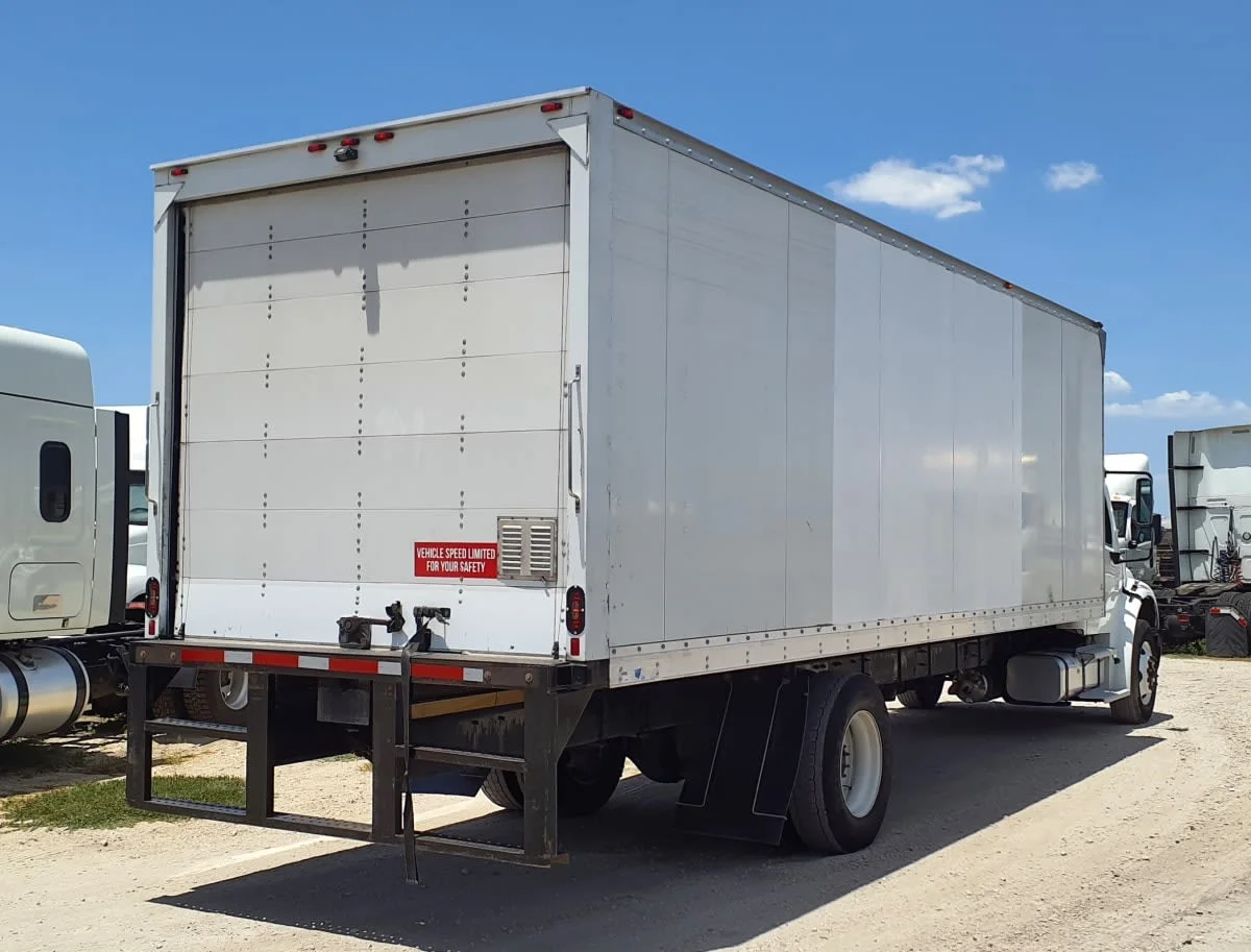 2022 Freightliner M2 106 - image 4