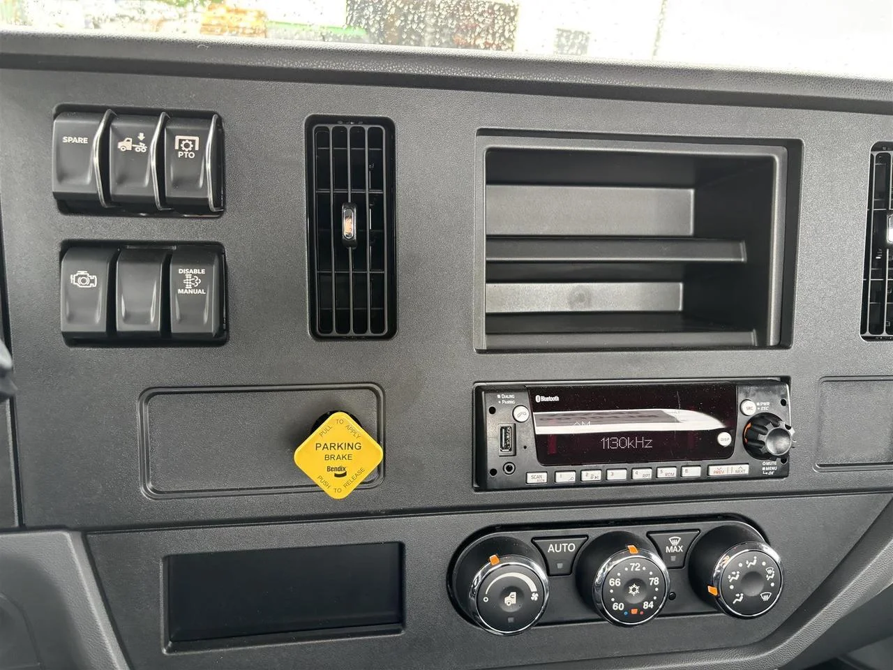 2026 Peterbilt 536 - image 8