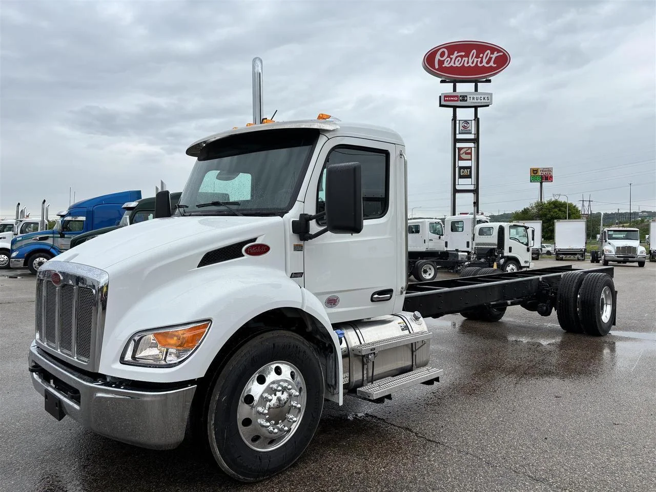2026 Peterbilt 536 in South St. Paul, MN — photo 10