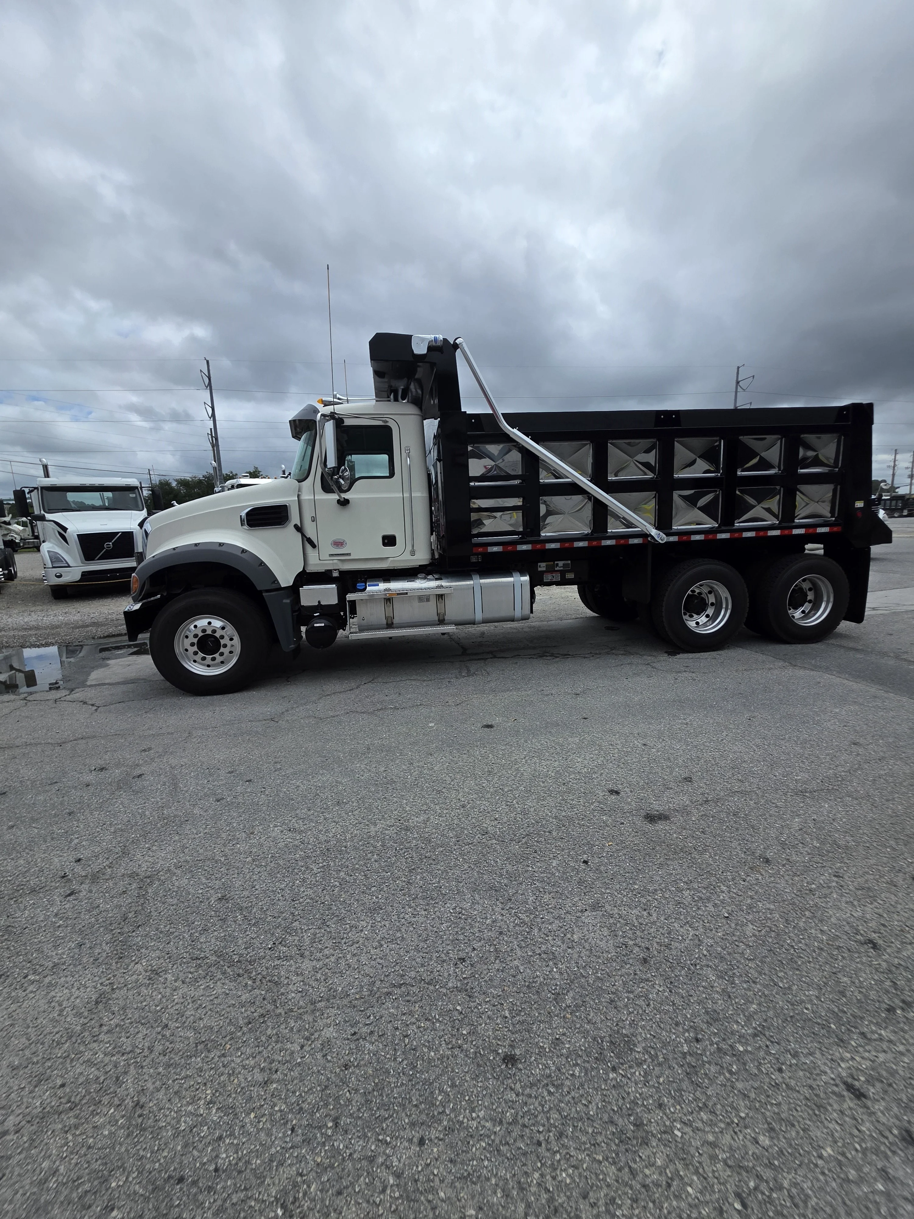 2026 Mack Granite in Savannah, GA — photo 4