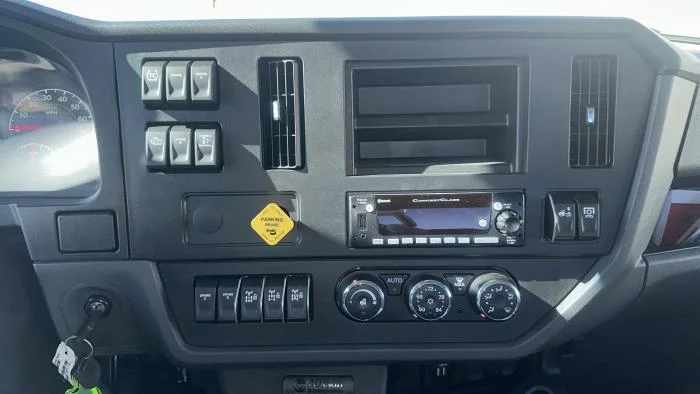 2026 Peterbilt 548 - image 14