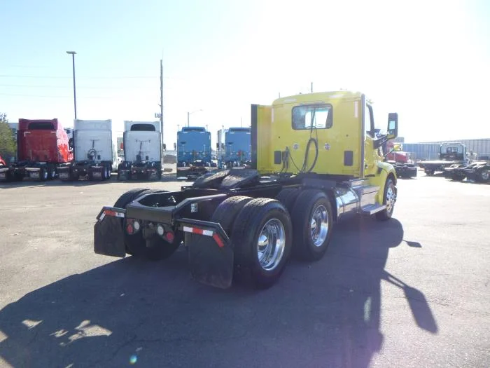 2021 Peterbilt 579 in Greeley, CO — photo 8