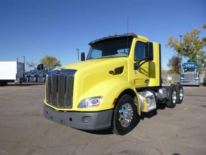 2021 Peterbilt 579 in Greeley, CO — photo 2