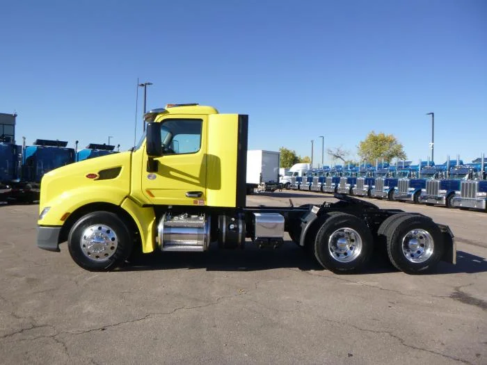 2021 Peterbilt 579 in Greeley, CO — photo 5