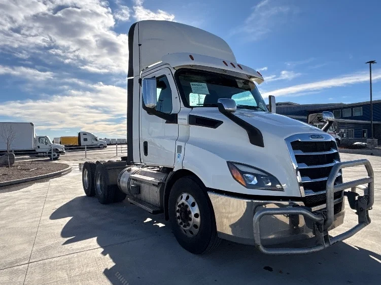 2021 Freightliner Cascadia in Aurora, CO