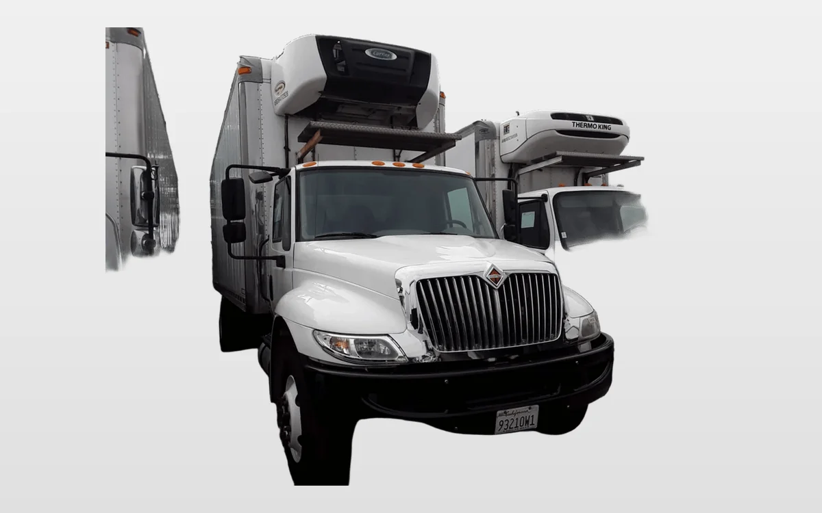 2016 International 4300 - image 1