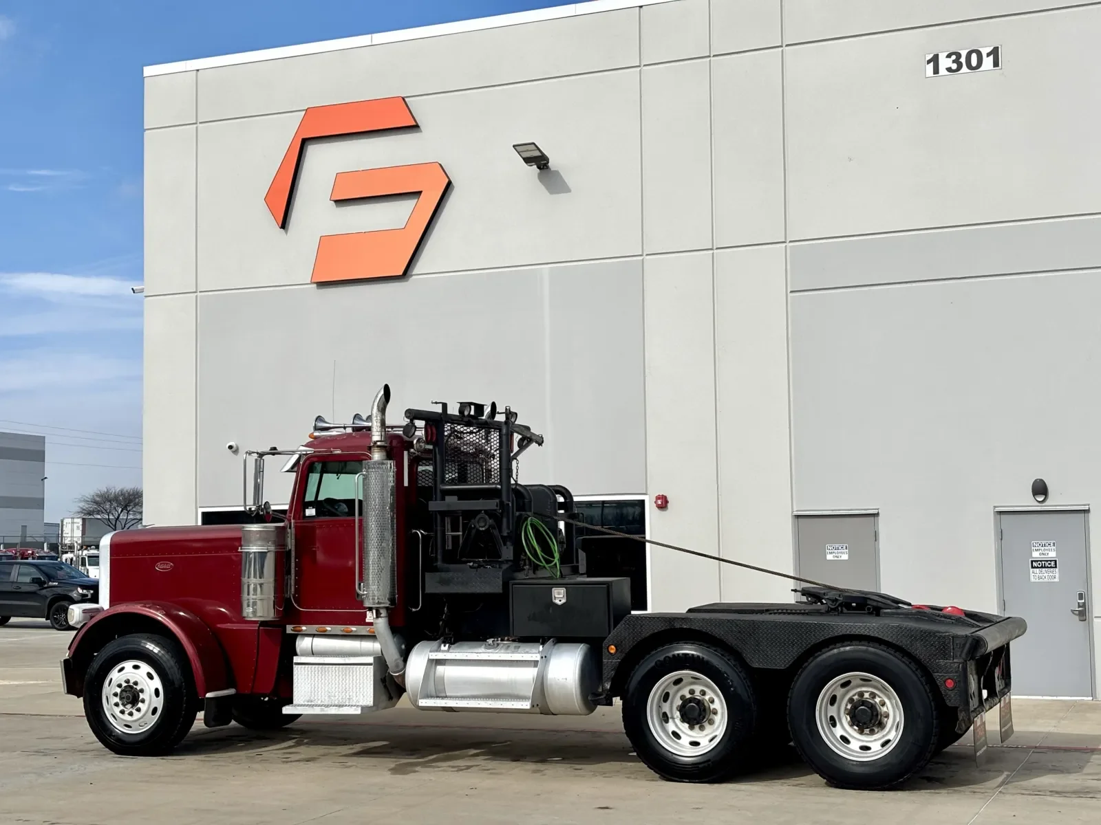 2008 Peterbilt 389 in Hutchins, TX — photo 6