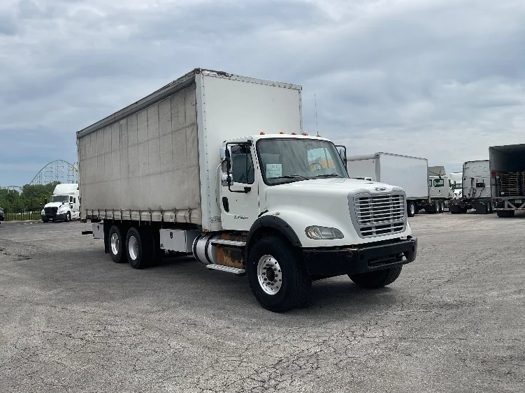 2015 Freightliner M2 112