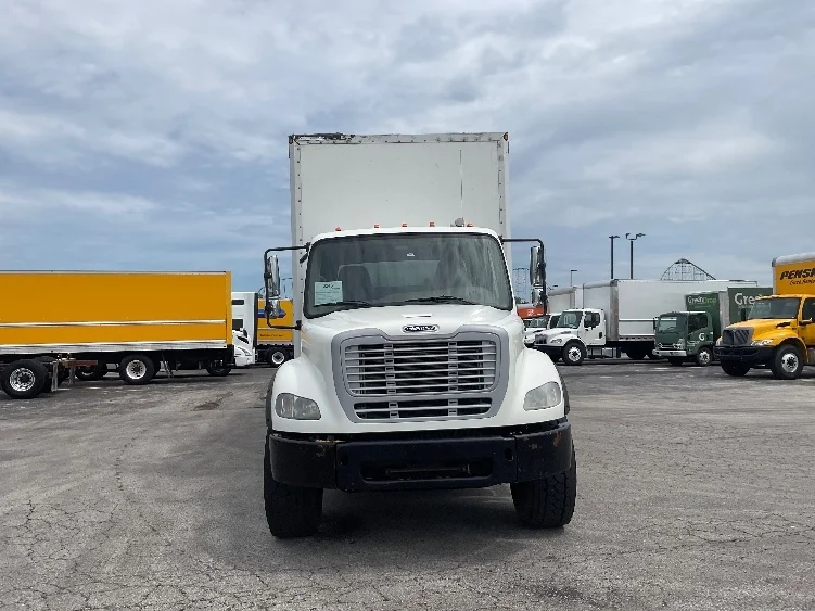 2015 Freightliner M2 112 in Kansas City, MO — photo 2