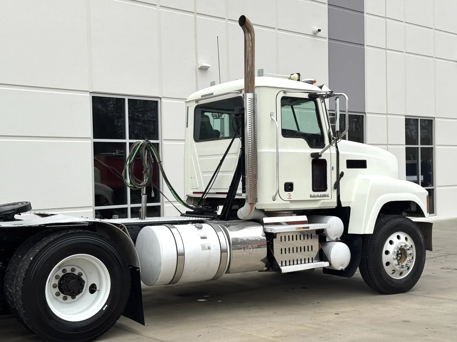 2016 Mack Pinnacle in Greer, SC — photo 7