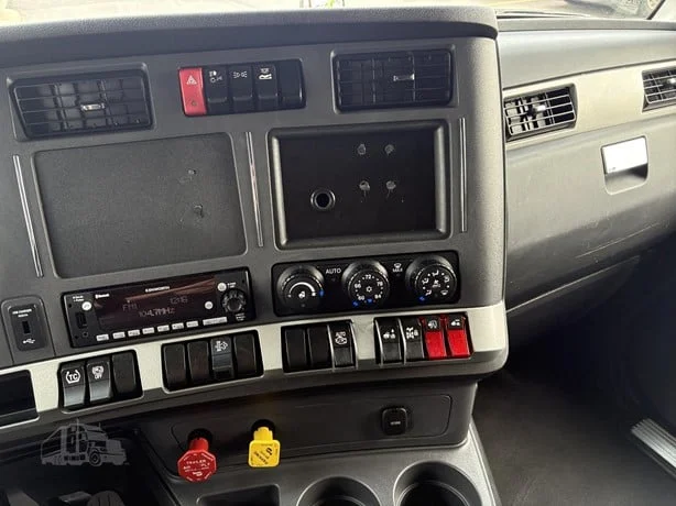 2023 Kenworth T680 in Salt Lake City, UT — photo 14
