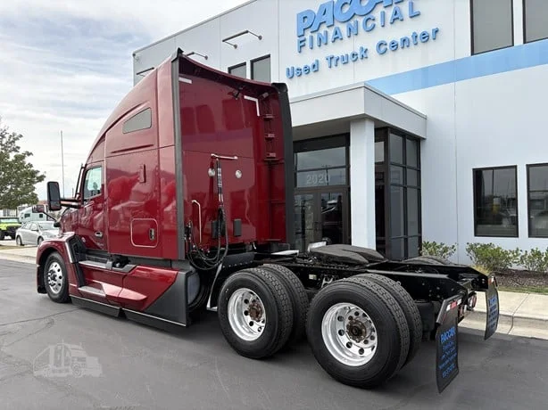 2023 Kenworth T680 in Salt Lake City, UT — photo 8