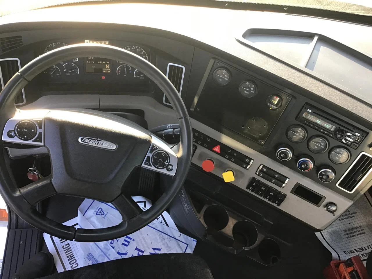 2018 Freightliner Cascadia in Spokane, WA — photo 7