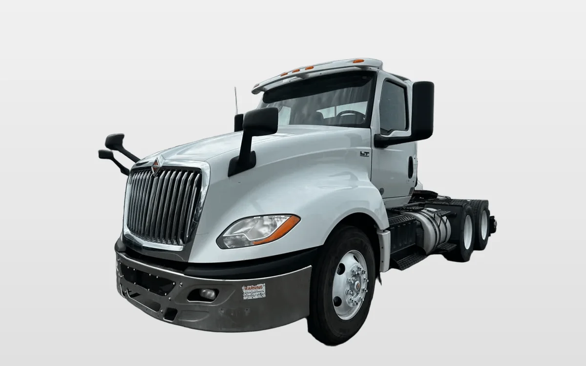 2018 International - image 1