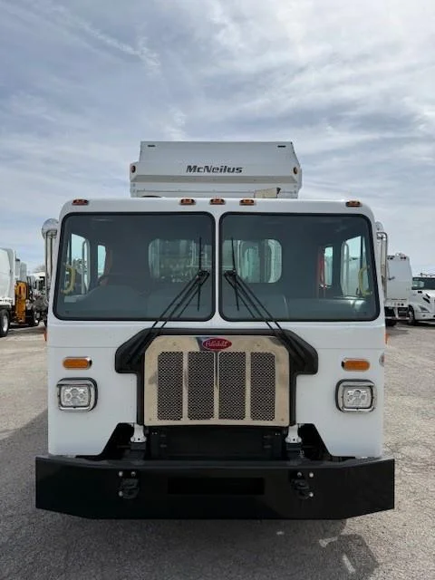 2026 Peterbilt 520 in Houston, TX — photo 9