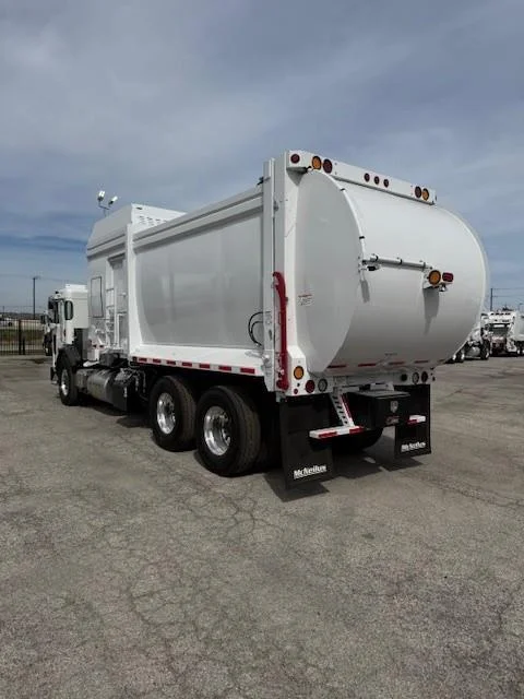 2026 Peterbilt 520 in Houston, TX — photo 4