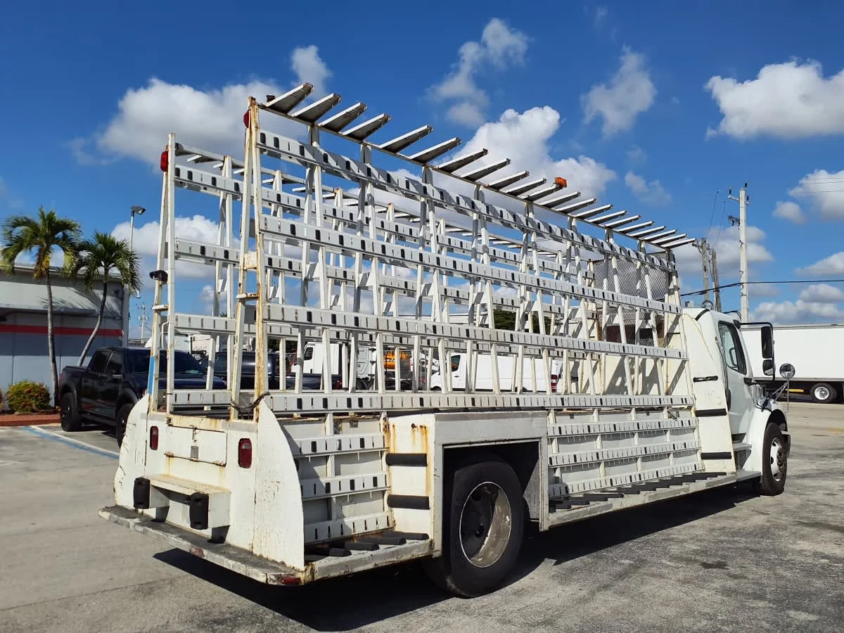 2021 Freightliner M2 106 in Miami, FL — photo 4