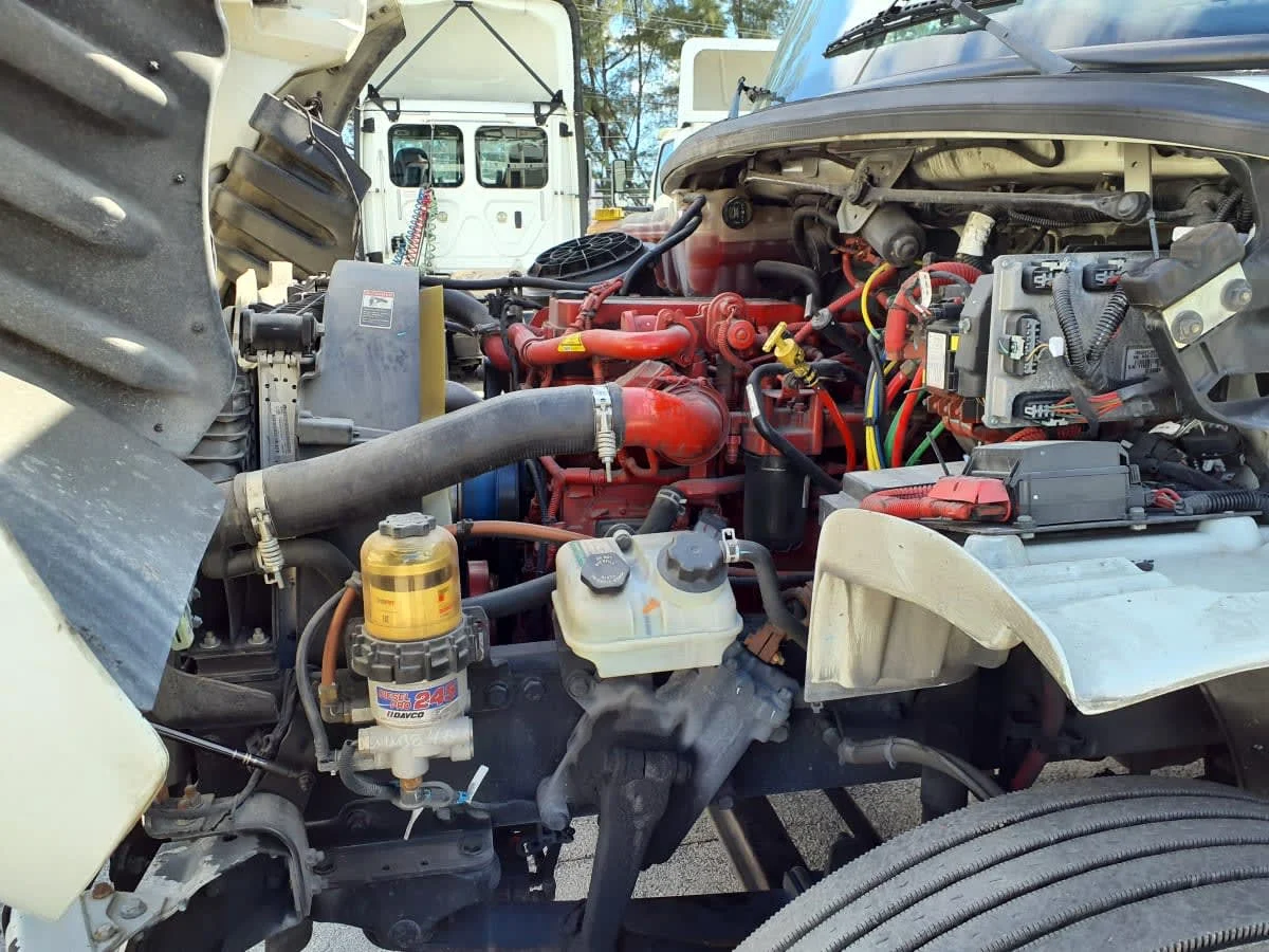 2021 Freightliner M2 106 in Miami, FL — photo 8