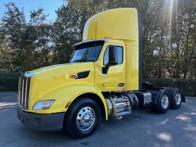 2021 Peterbilt 579 in Charlotte, NC