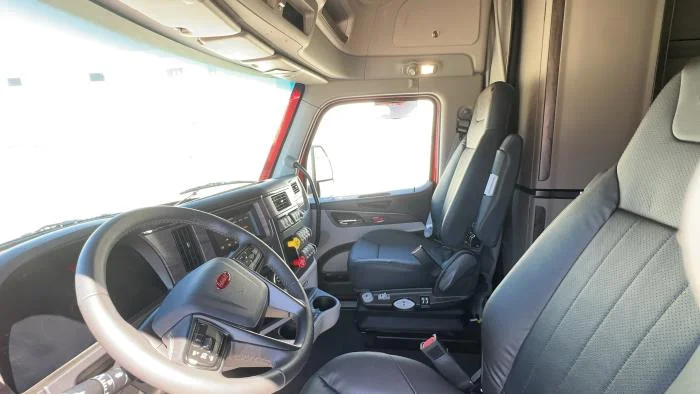 2026 Peterbilt 579 - image 17