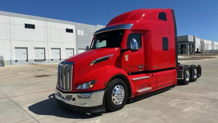 2026 Peterbilt 579 - image 2