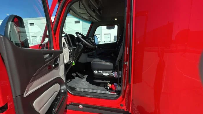 2026 Peterbilt 579 - image 16