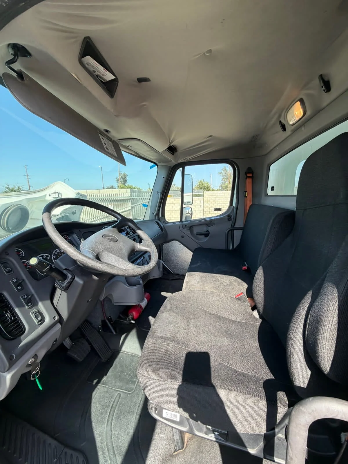 2018 Freightliner M2 106 in Fontana, CA — photo 7