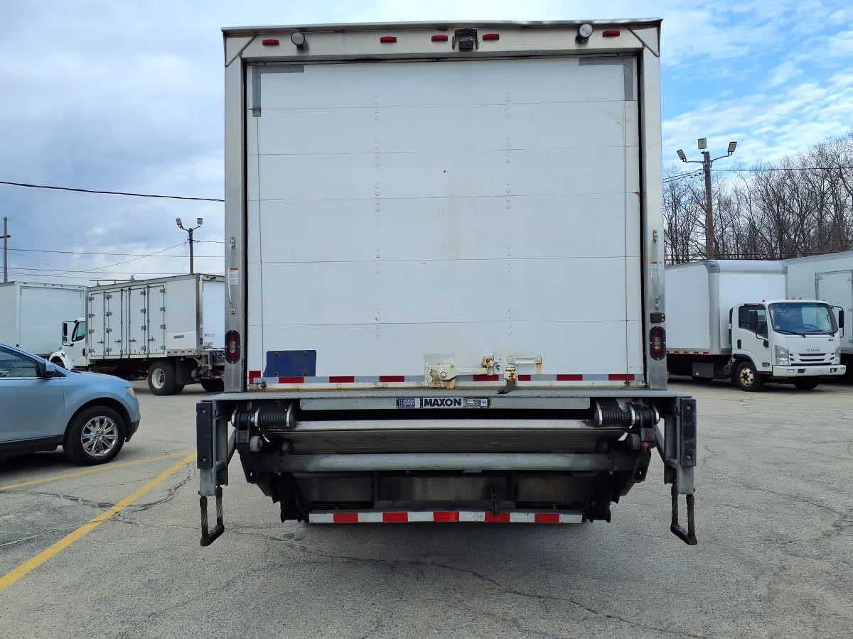2019 Freightliner M2 106 in Warwick, RI — photo 5