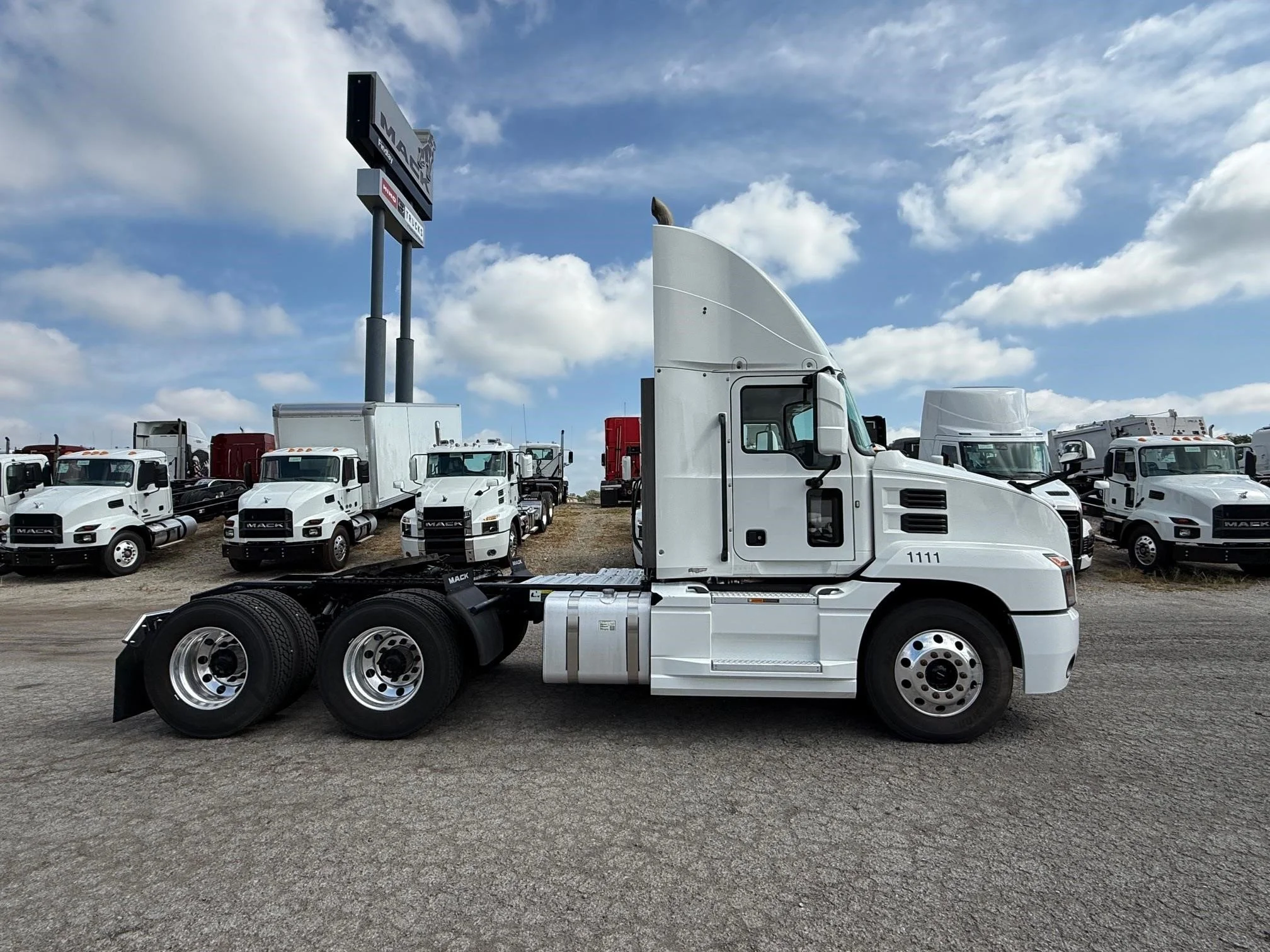 2021 Mack Anthem in Findlay, OH — photo 6