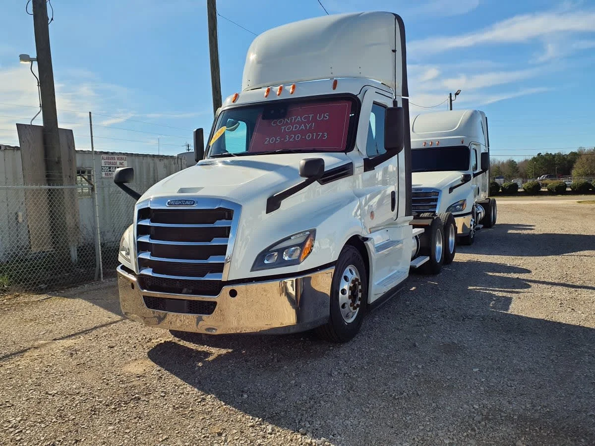 2020 Freightliner Cascadia in Birmingham, AL