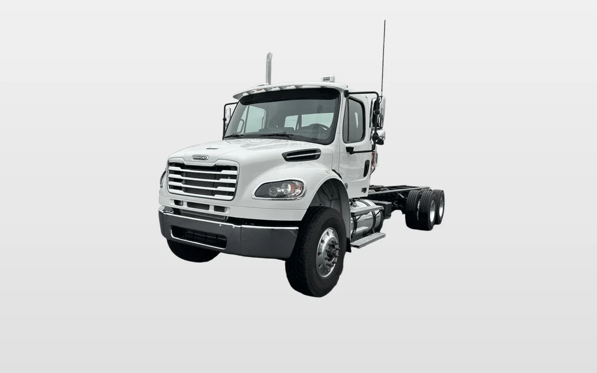 2025 Freightliner M2 106 in Mount Vernon, WA