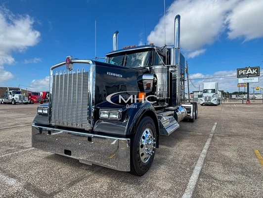 2027 Kenworth W900 in Dallas, TX — photo 3