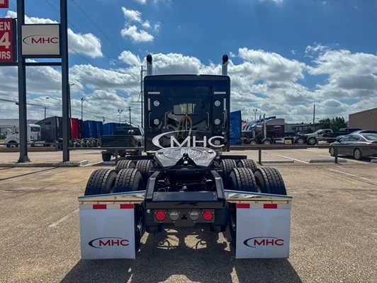 2027 Kenworth W900 in Dallas, TX — photo 5