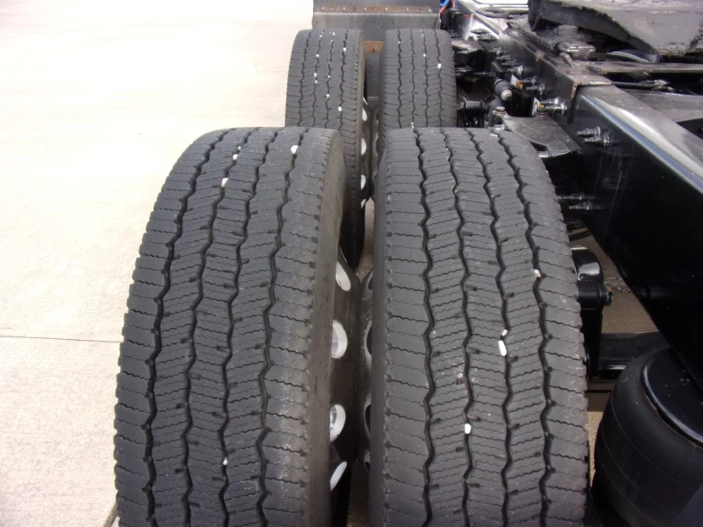 2023 Peterbilt 579 - image 7