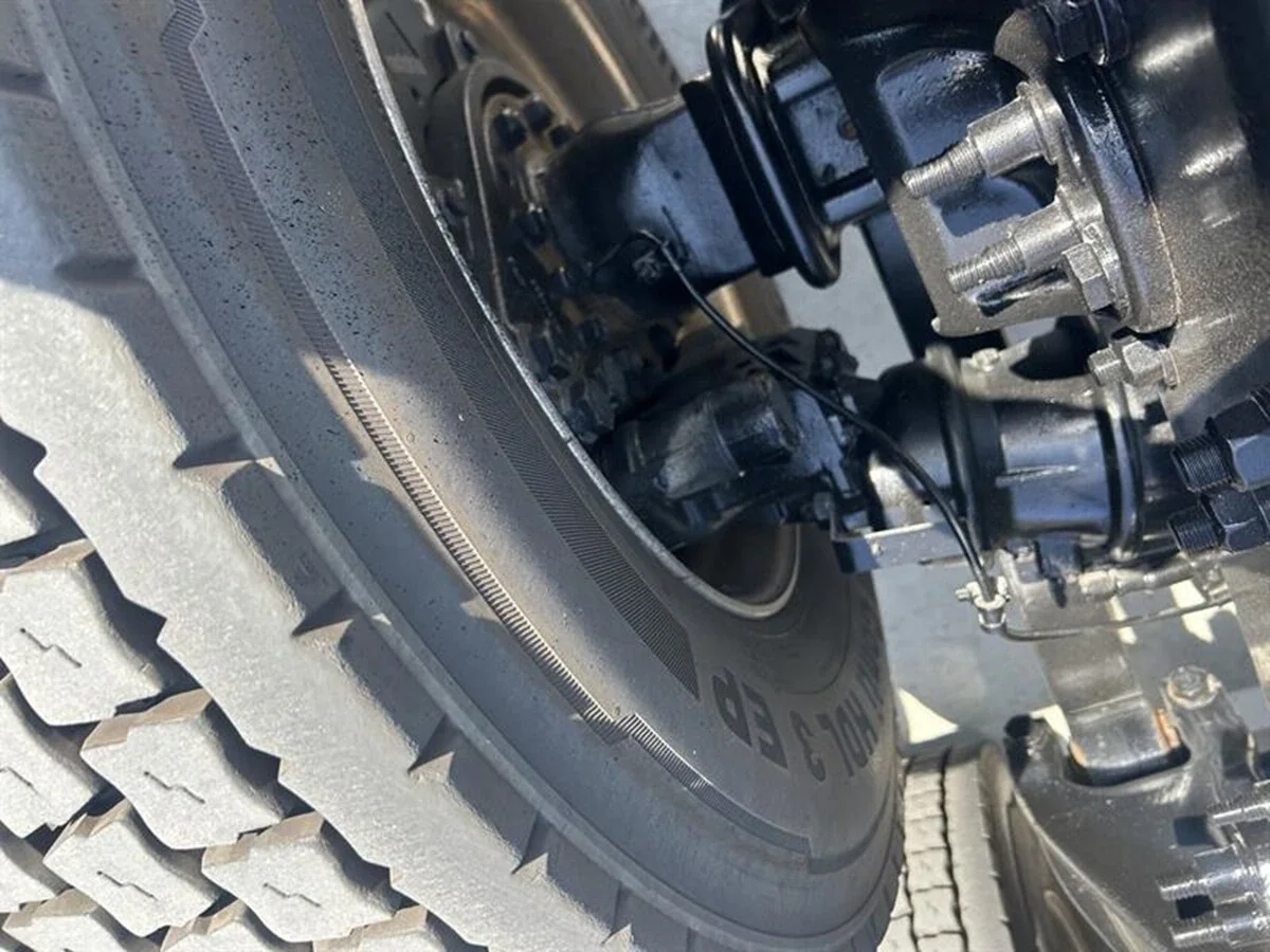 2023 Freightliner Cascadia — photo 6