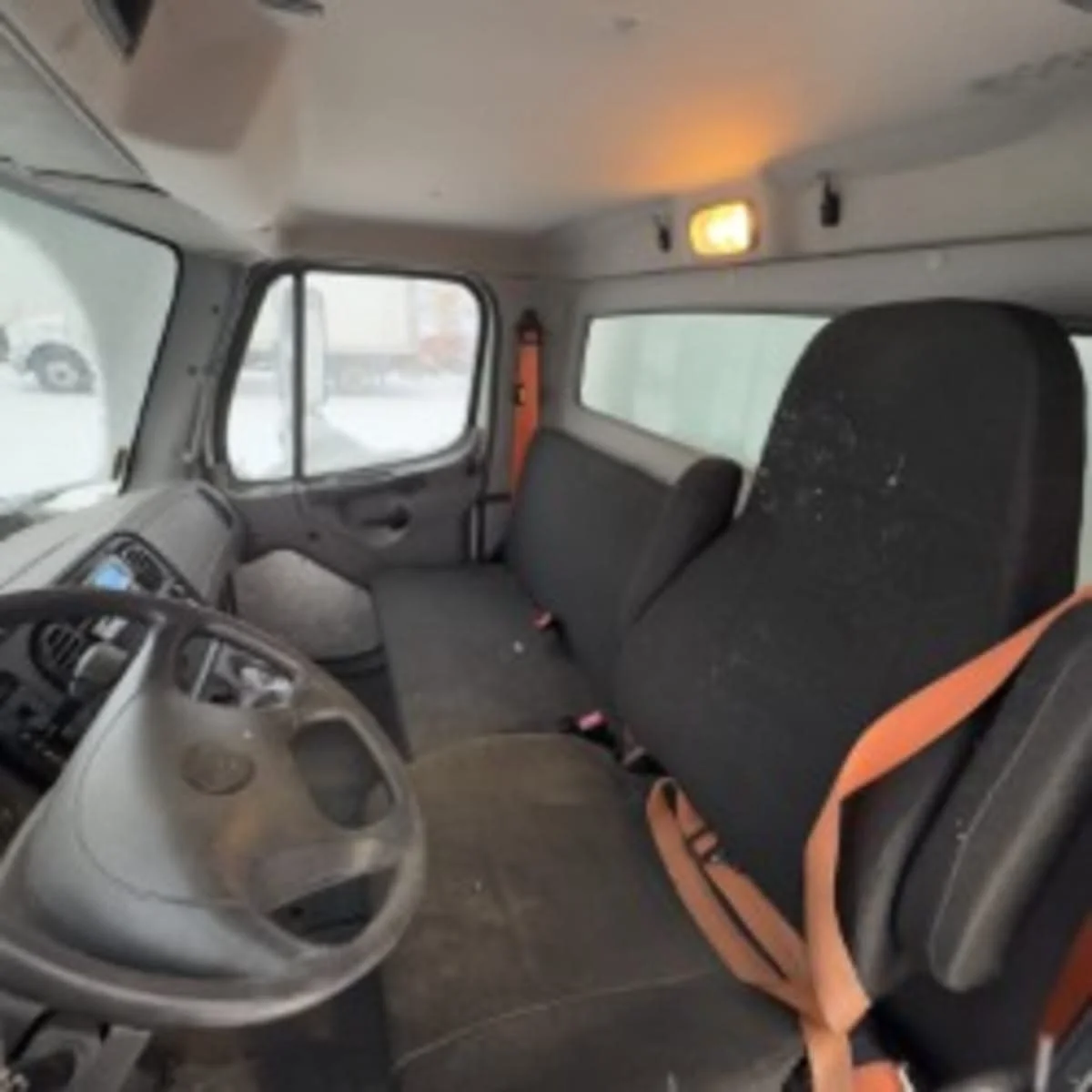 2018 Freightliner M2 106 in Syracuse, NY — photo 7