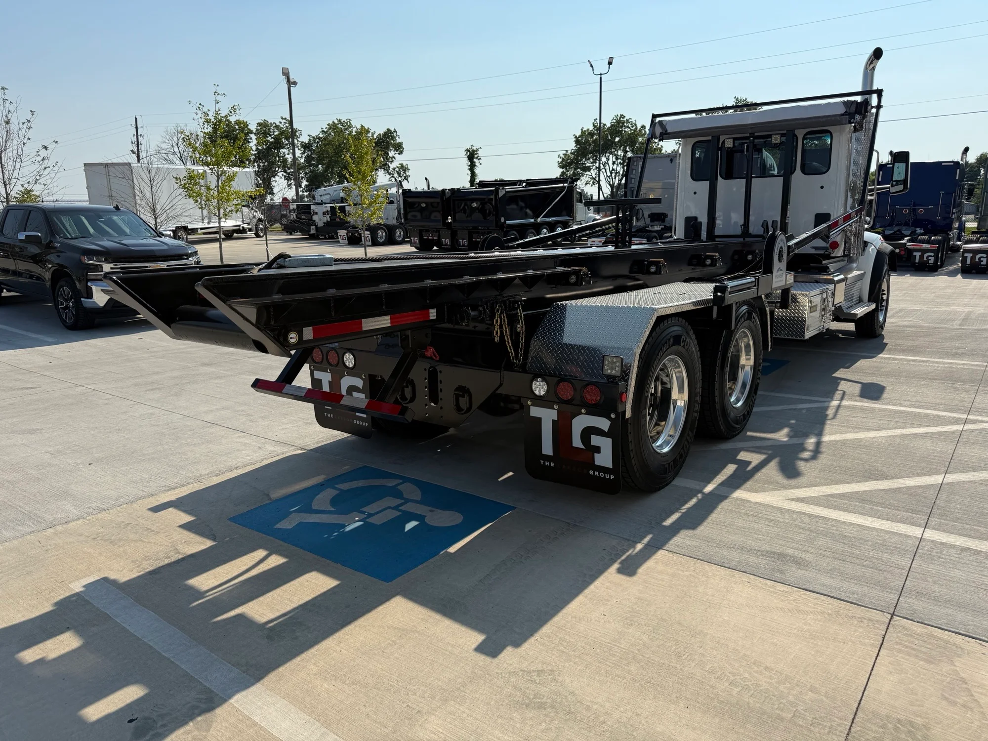 2025 Peterbilt 567 in Lowell, AR — photo 5