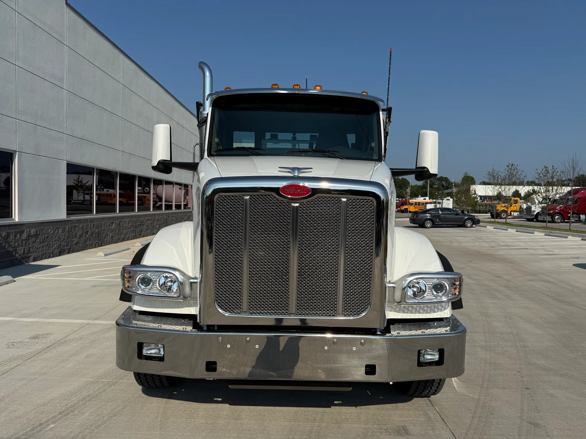 2025 Peterbilt 567 in Lowell, AR — photo 8