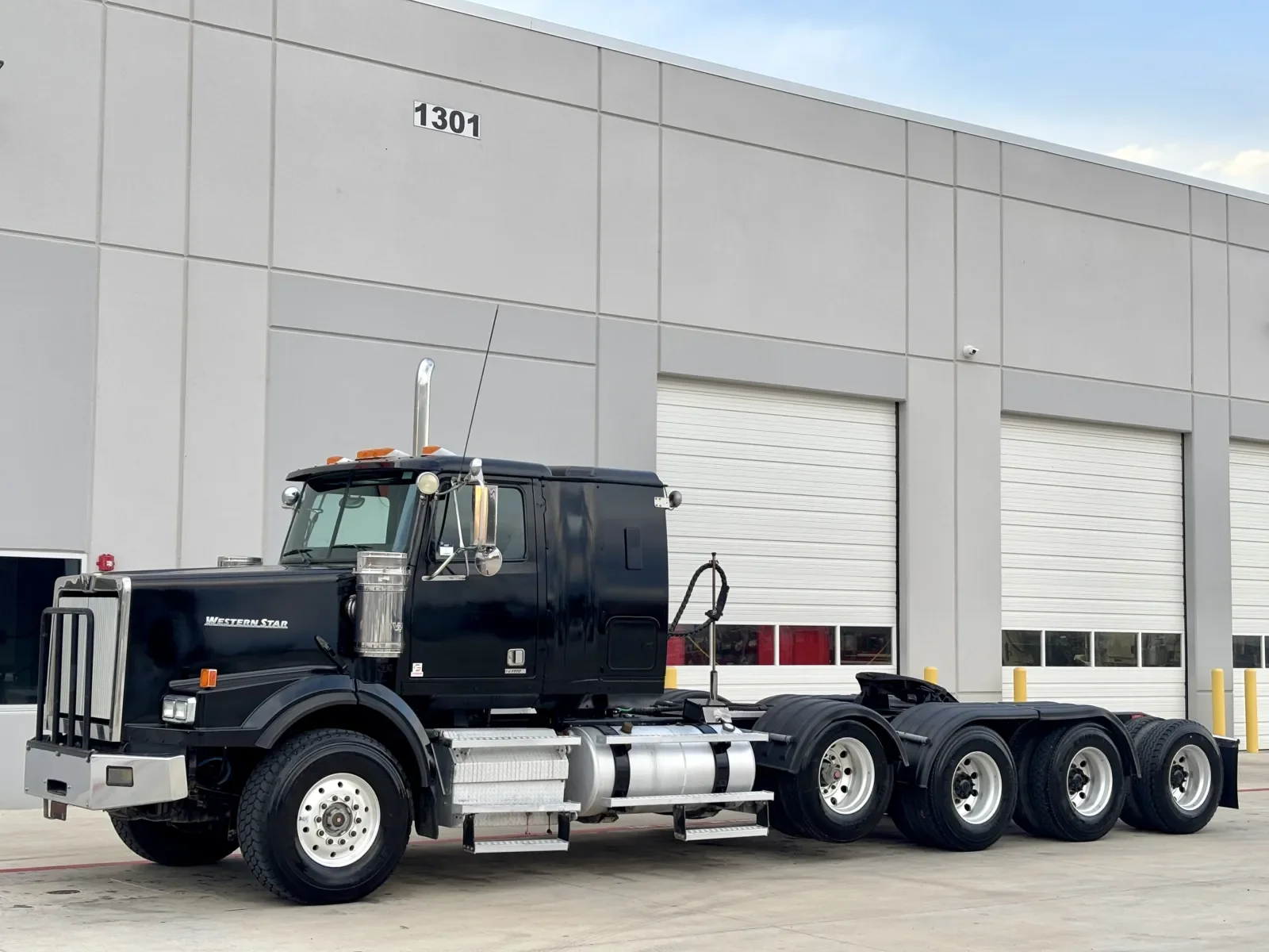 2013 Western Star 4900 in Hutchins, TX — photo 2