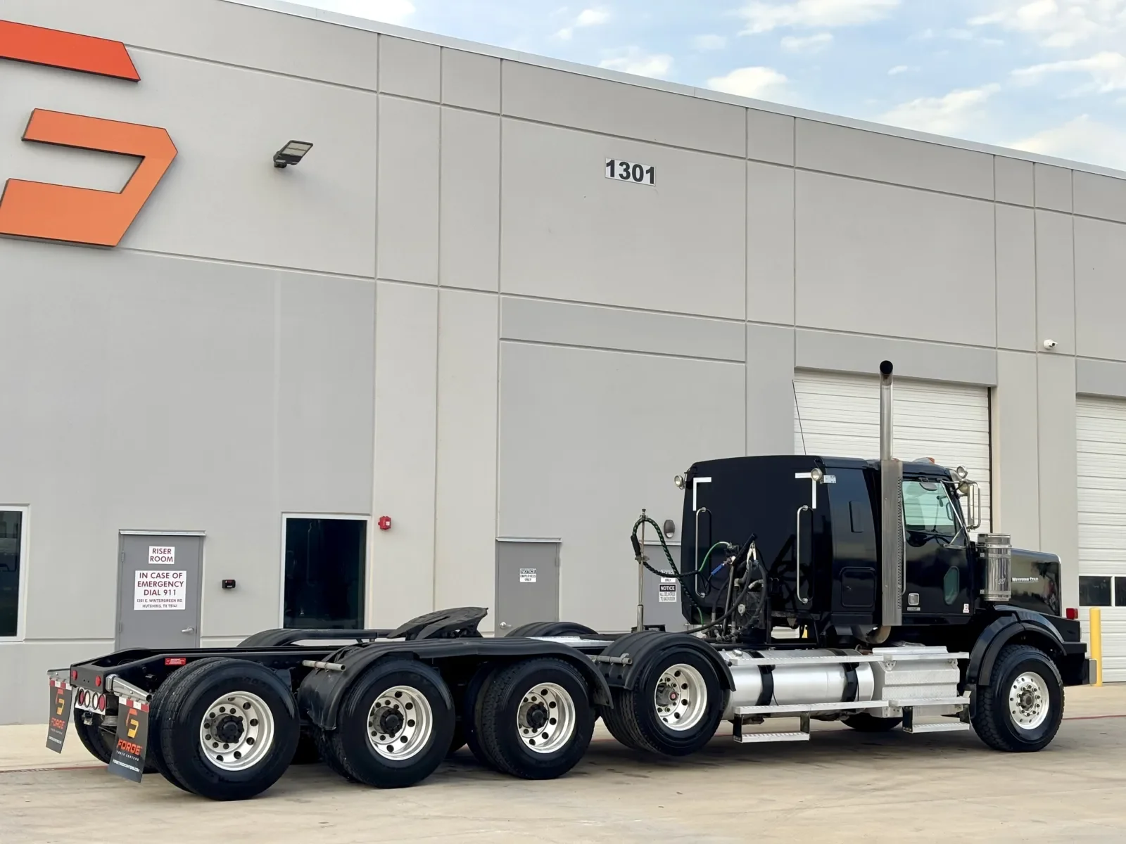 2013 Western Star 4900 in Hutchins, TX — photo 5
