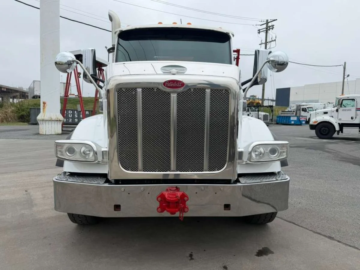 2017 Peterbilt 567 in Baltimore, MD — photo 8