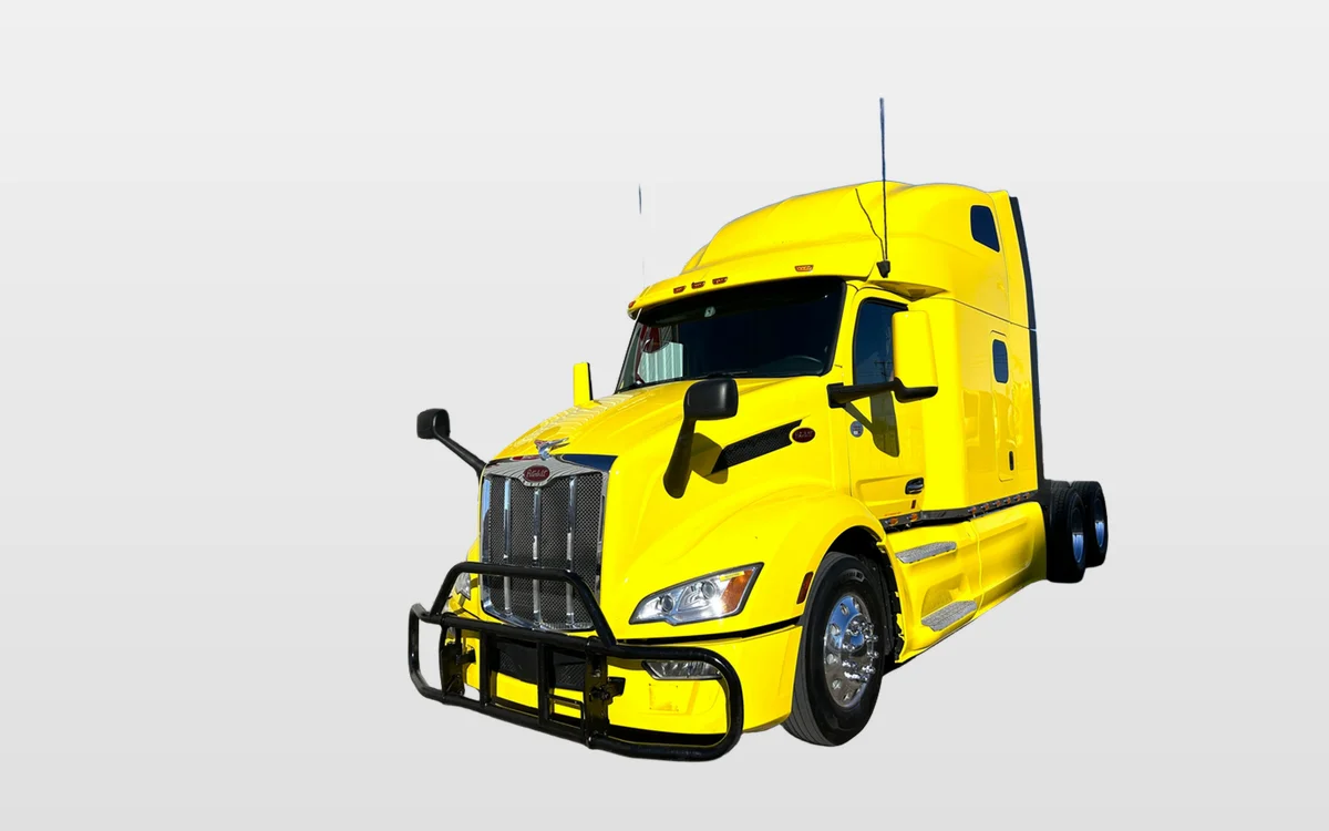 2022 PETERBILT 579 - image 1