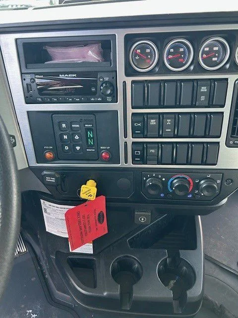 2026 Mack Granite - image 6