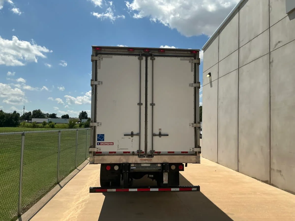2017 Freightliner M2 106 in Oklahoma City, OK — photo 5