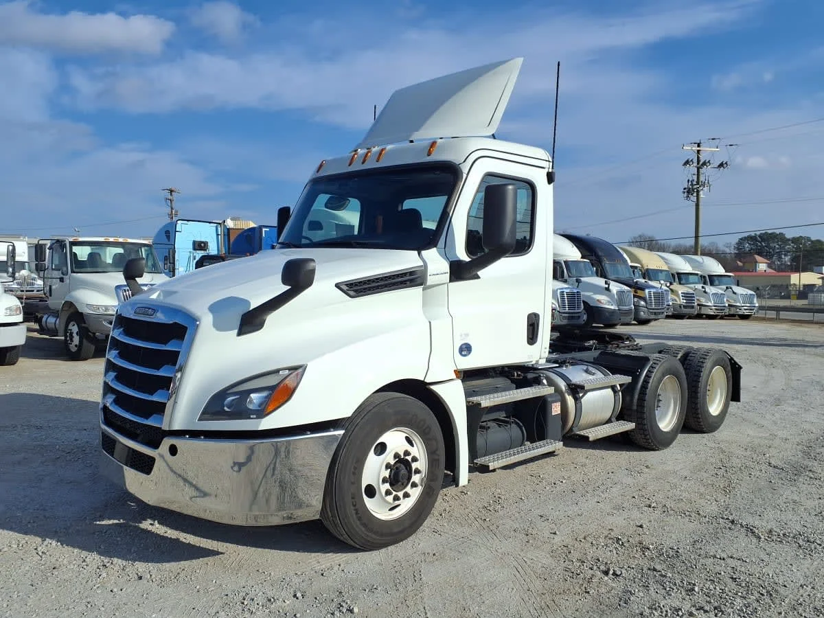 2020 Freightliner Cascadia in Greenville, SC
